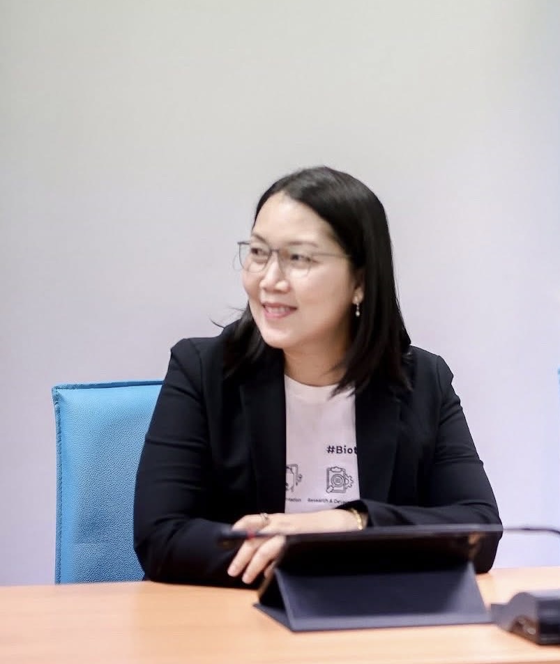 นาง ปิยะวดี สราภิรมย์