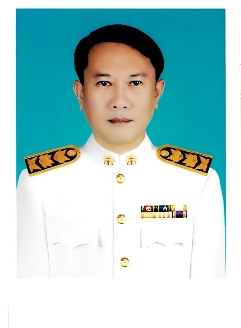 นาย สุรศักดิ์ หาญธีระพิทักษ์