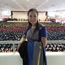 นาง ไอลัดดา โอ่งกลาง