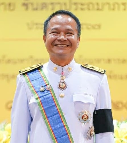นาย นัฐณรงค์ กวีพงศธร