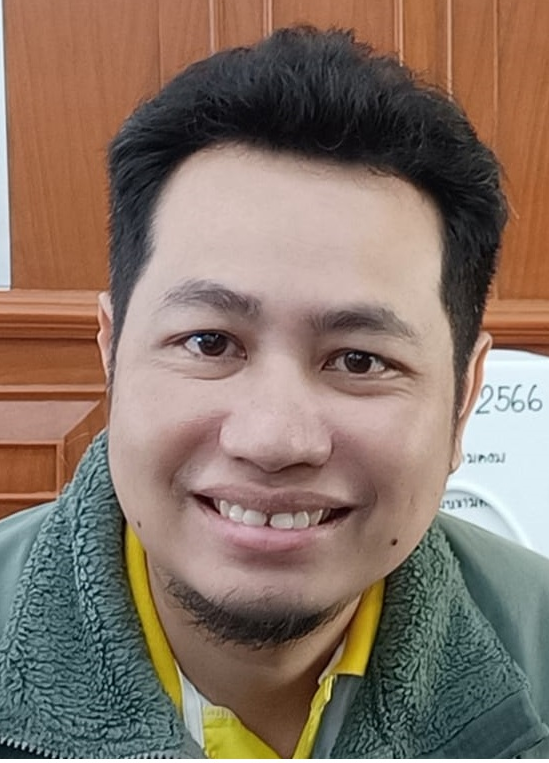 นาย ปริย นิลแสงรัตน์