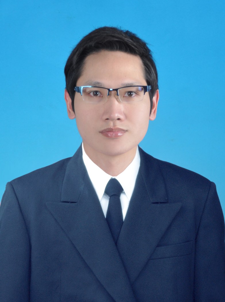นาย วรกฤต ช่างจัตุรัส