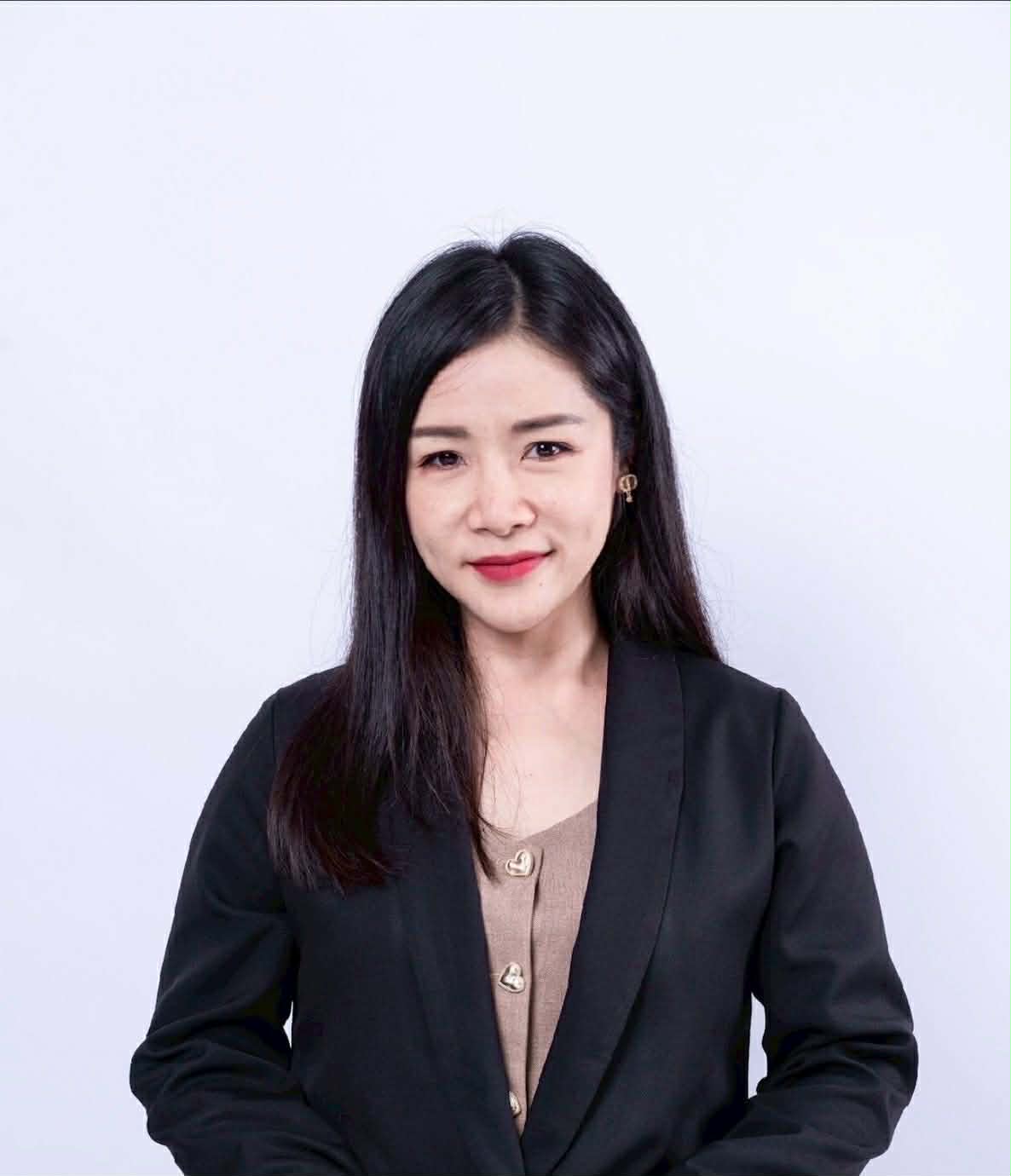 นาง ฉัฐพร ศรีประเสริฐ