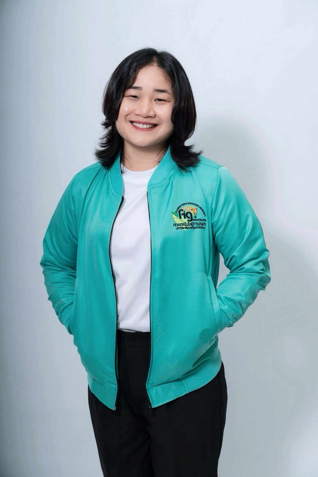 นางสาว ชนวรรณ โทวรรณา