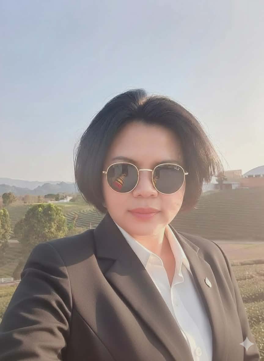 นางสาว ดวงนภา สุวรรณธาดา