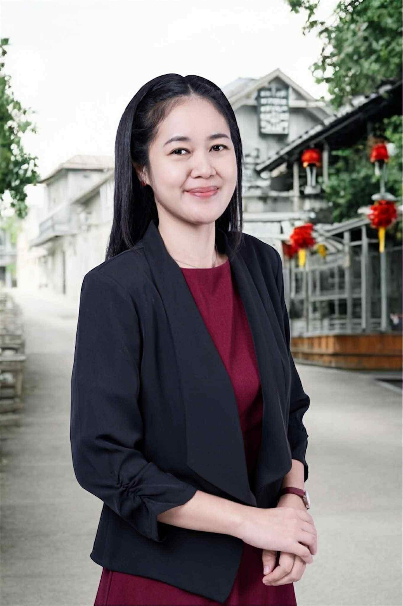 นางสาว อัญชนา ทองกระจาย