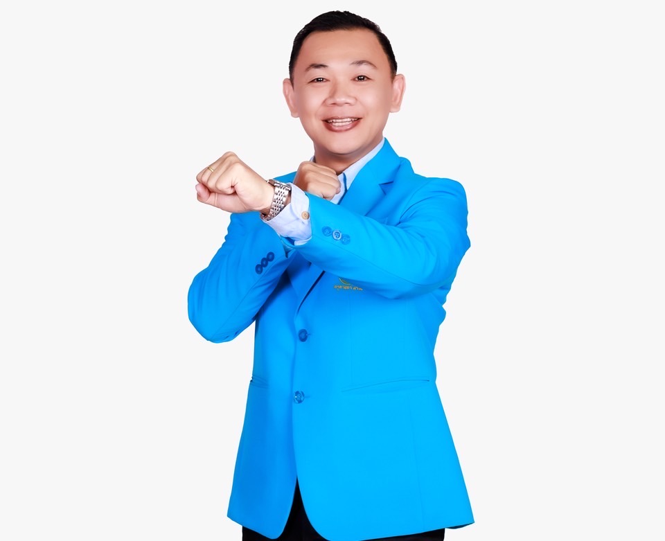 นาย จิรวัฒน์ ศิลาเกษ